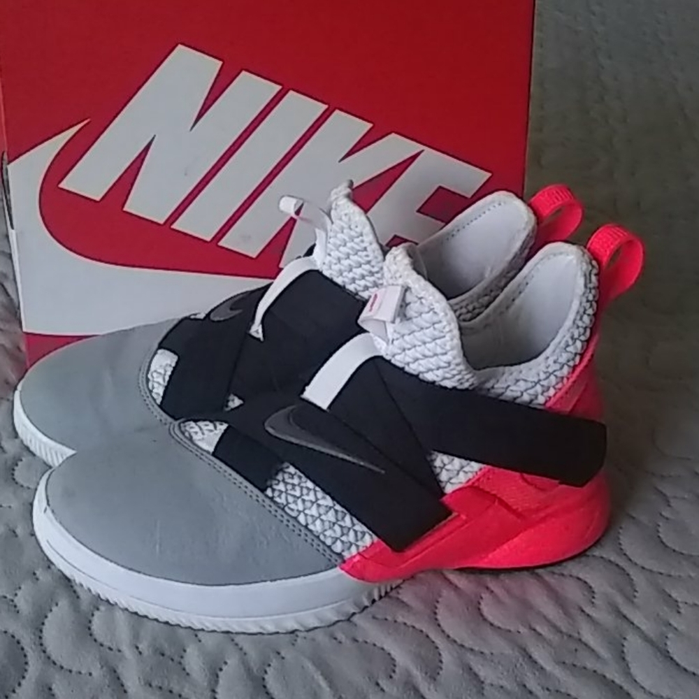 Women nike shoes
